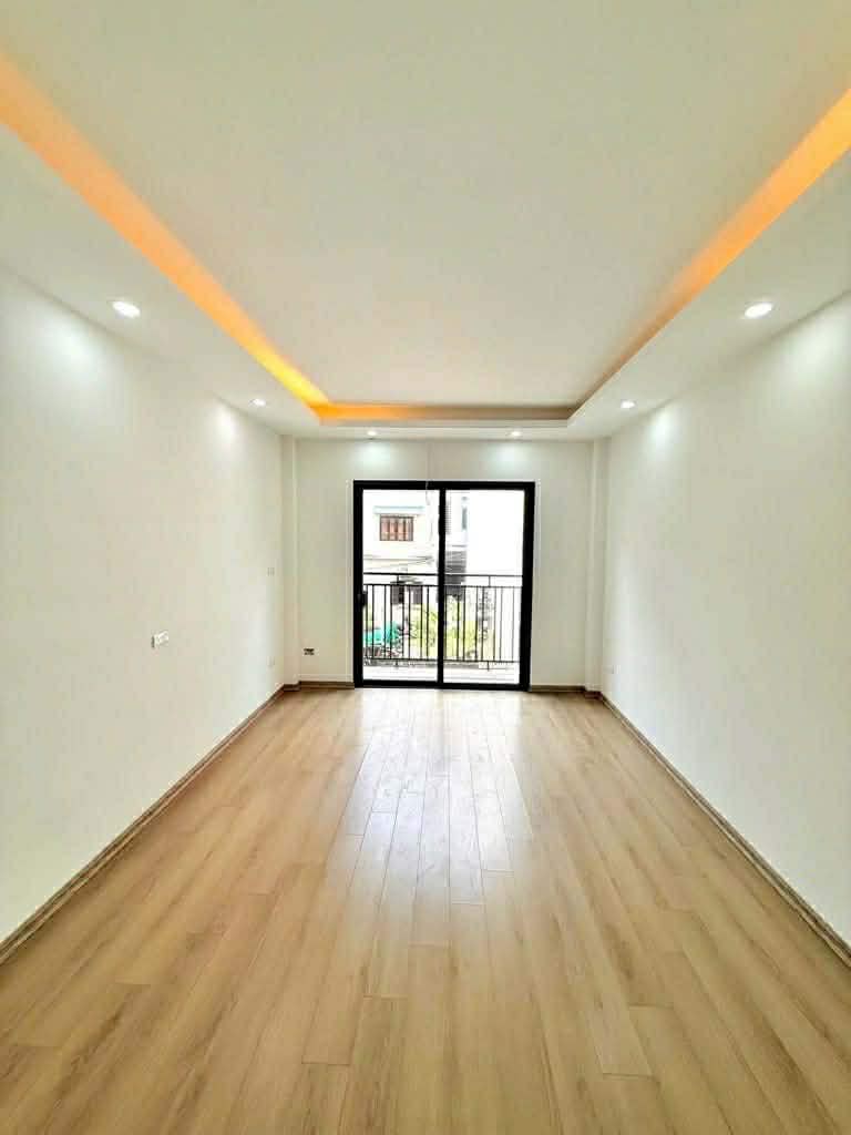 Ô TÔ ĐỖ CỔNG - HOÀNG MAI - 33m² x 5 TẦNG - 8.x TỶ (CÓ TL)