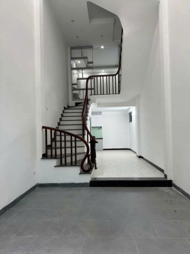 SIÊU PHẨM LÔ GÓC ,THANH TRÌ 45m2 x5 TẦNG, NHỈNH 5,5 TỶ CÓ TL