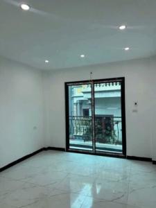 SIÊU PHẨM LÔ GÓC,THANH TRÌ 45m2 x5 Tầng, NHỈNH 5,5 tỷTL