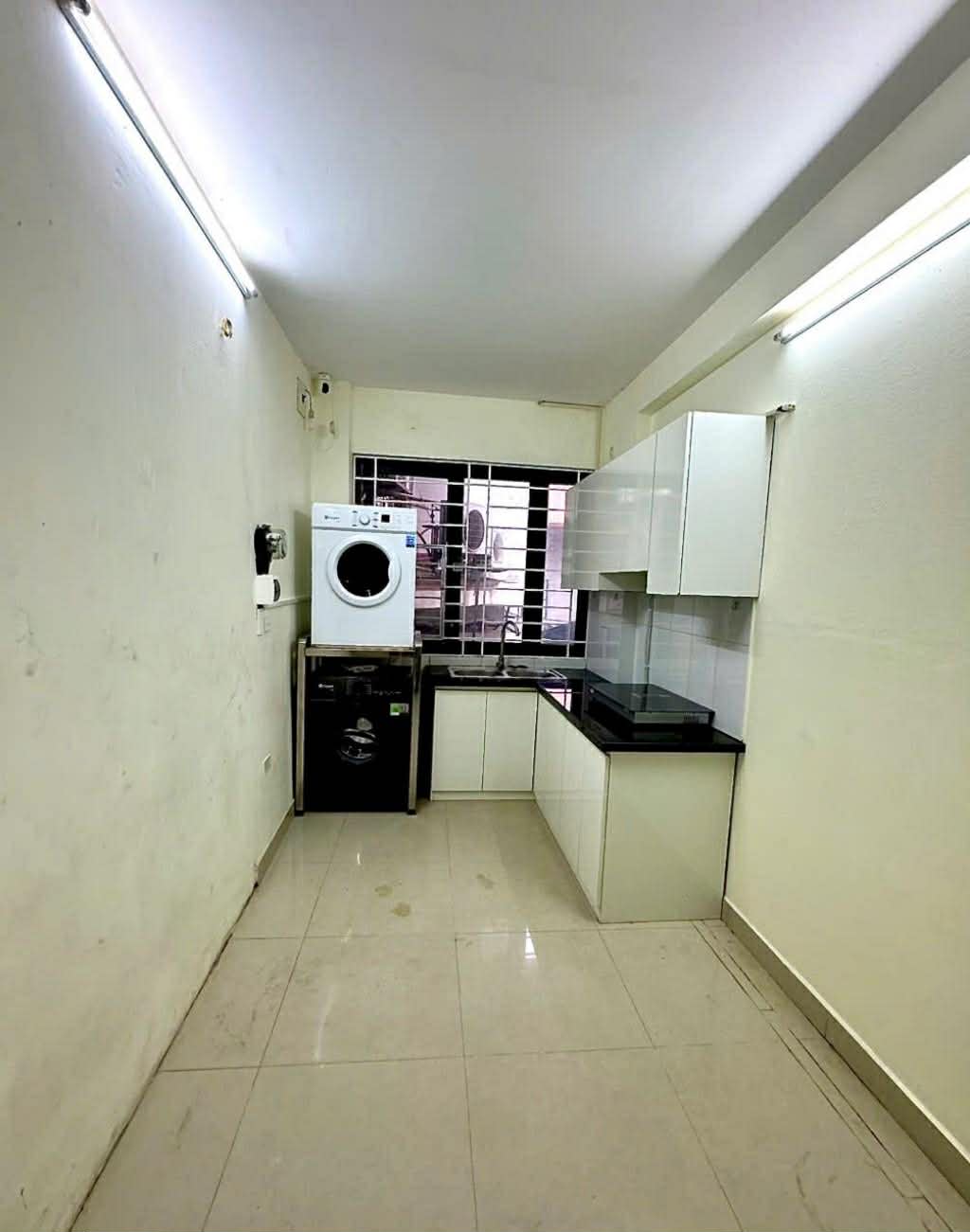 Nhà phân lõi Ba Đình phố Đào Tấn 50m2 6 tầng thang máy, ô tô qua ngõ thông kinh doanh