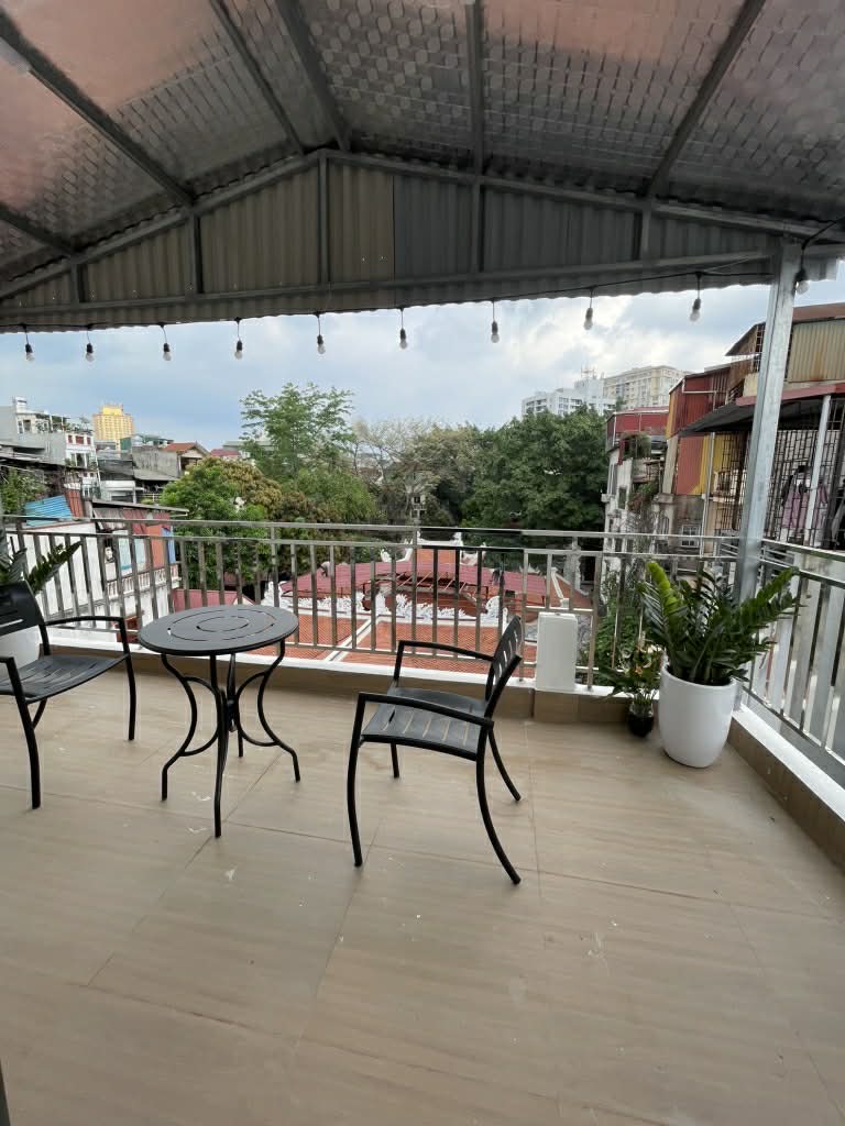 Nhà to rộng P Giảng Võ, 50m2*4T ngõ thông, gần ôtô dừng đỗ, thoáng trước sau, thang máy