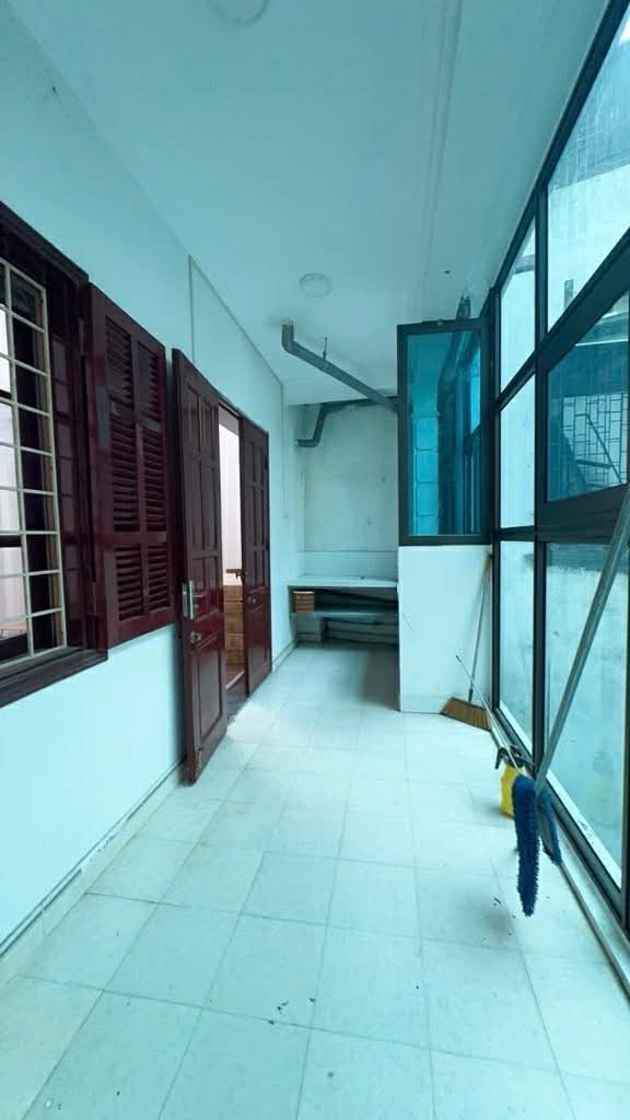 CẦN BÁN NHÀ PHỐ LÒ ĐÚC, HBT ,DT 79M2 X 5 TẦNG NỞ HẬU, 10M RA MẶT PHỐ, GIÁ NHỈNH 13TỶ