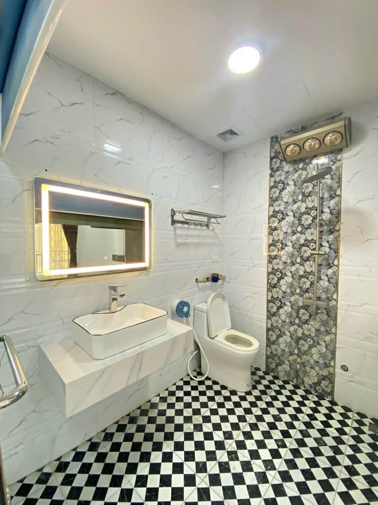 Bán CCMN Hòang mai, doanh thu 70tr/th, 7tầng thang máy, DT 70m2 x mt 5m, nhỉnh 16 tỷ,