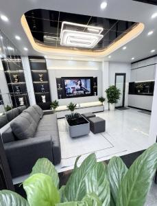 Bán nhà khâm thiên