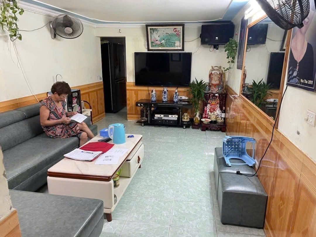 BÁN NHÀ DÂN XÂY CHẮC CHẮN, NGÕ VF3 TRÁNH XE MÁY - 10m RA Ô TÔ