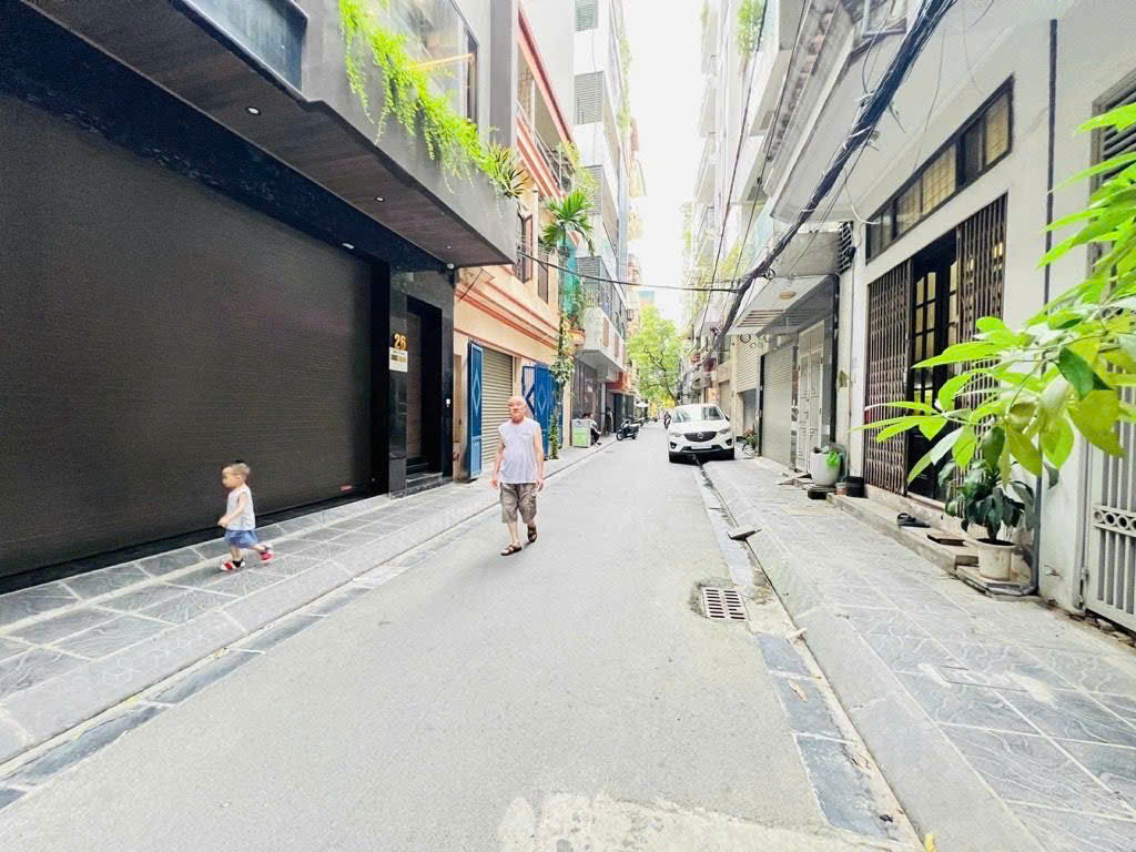 Bán gấp nhà Định công