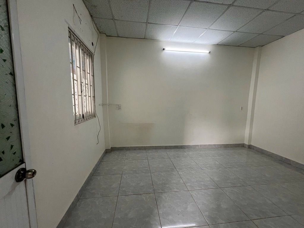 Bán nhà sát MT Huỳnh Tấn Phát, Q7, 35m2, giá chỉ 3,8 tỷ