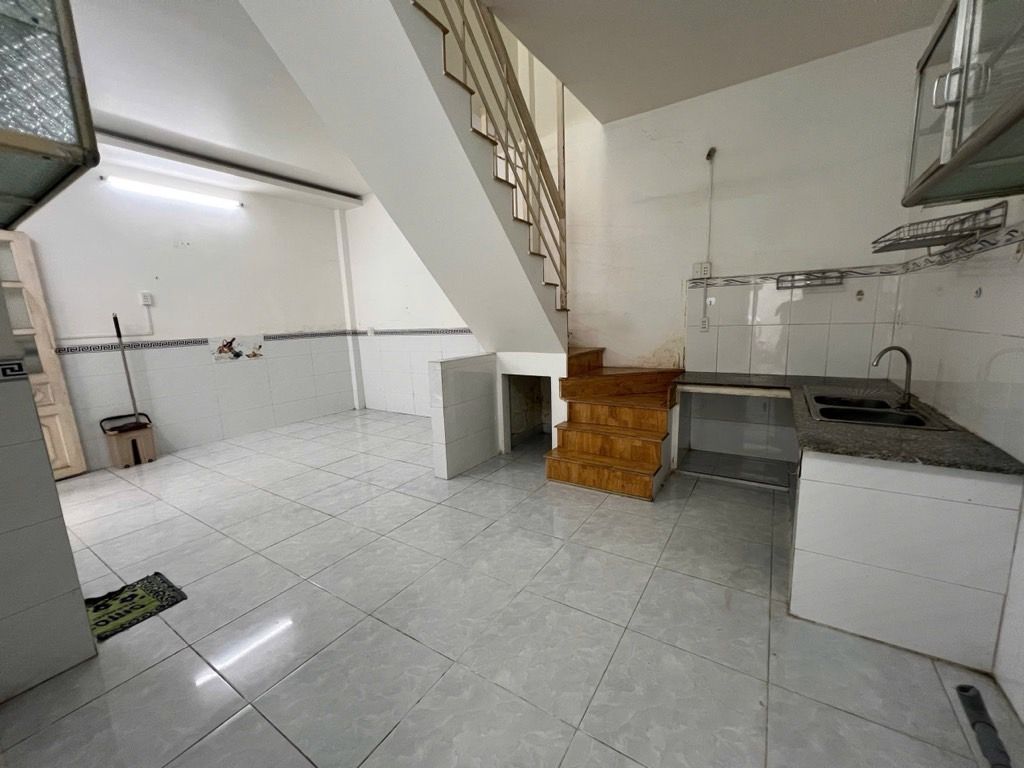 Bán nhà 1/ MT Huỳnh Tấn Phát, Q7, 35m2, giá chỉ 3,8 tỷ