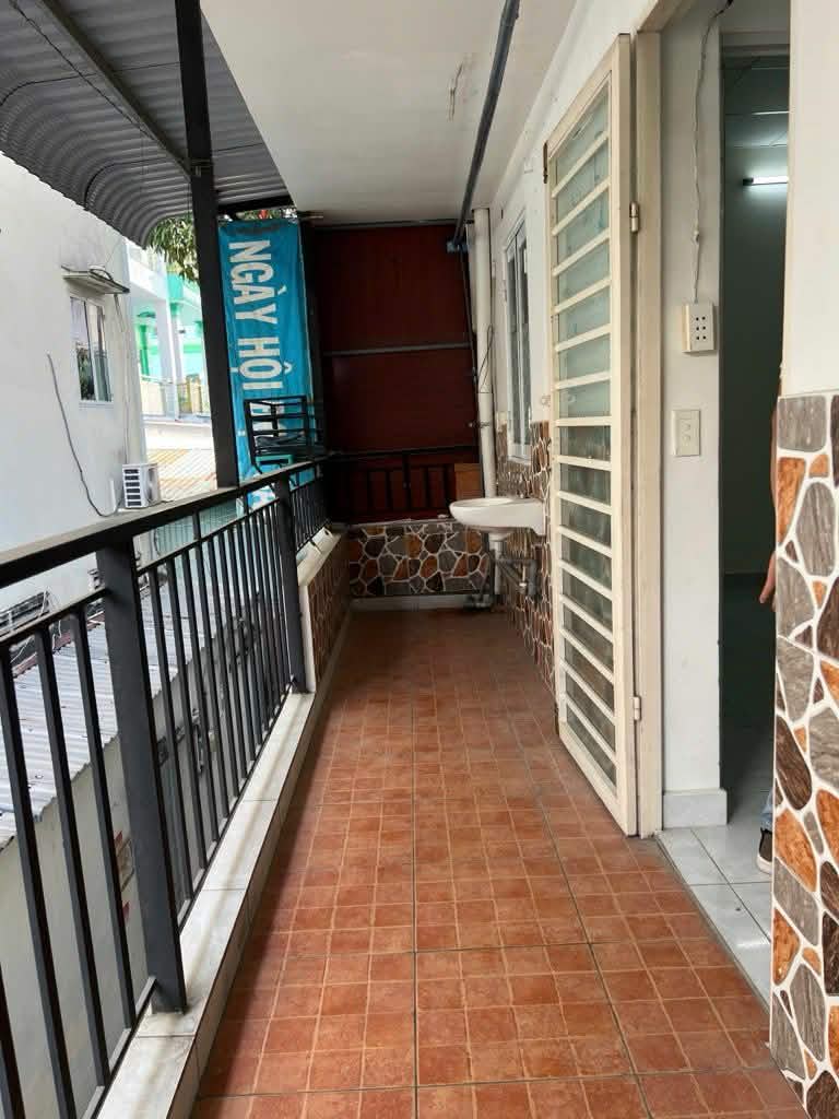 Bán nhà 1/ MT Huỳnh Tấn Phát, Q7, 35m2, giá chỉ 3,8 tỷ