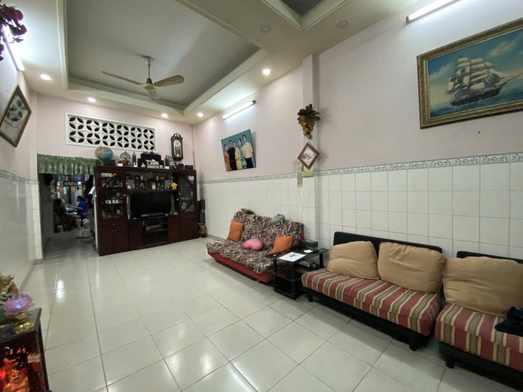 Nhà hẻm 3m Huỳnh Tấn Phát, Quận 7, 45m2, giá chỉ 4 tỷ