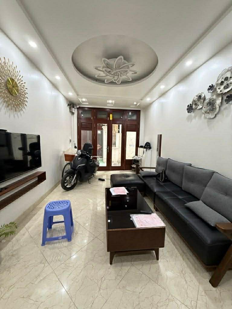 Nhà đẹp siêu rẻ ở gần nội thành