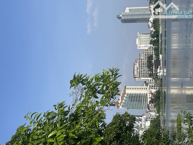 GÀ ĐẺ TRỨNG VÀNG – SÁT HỒ TÂY- NGÕ THÔNG- THANG MÁY- FULL NỘI THẤT - DÒNG TIỀN 800tr/ năm-