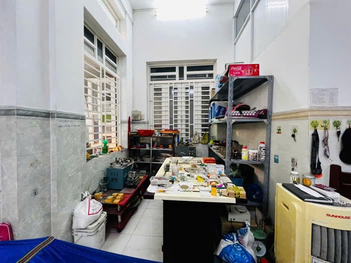 MẶT TIỀN KHỦNG - GIÁ RẺ NHẤT - Ô TÔ THÔNG - BÁN GẤP GẤP, TL