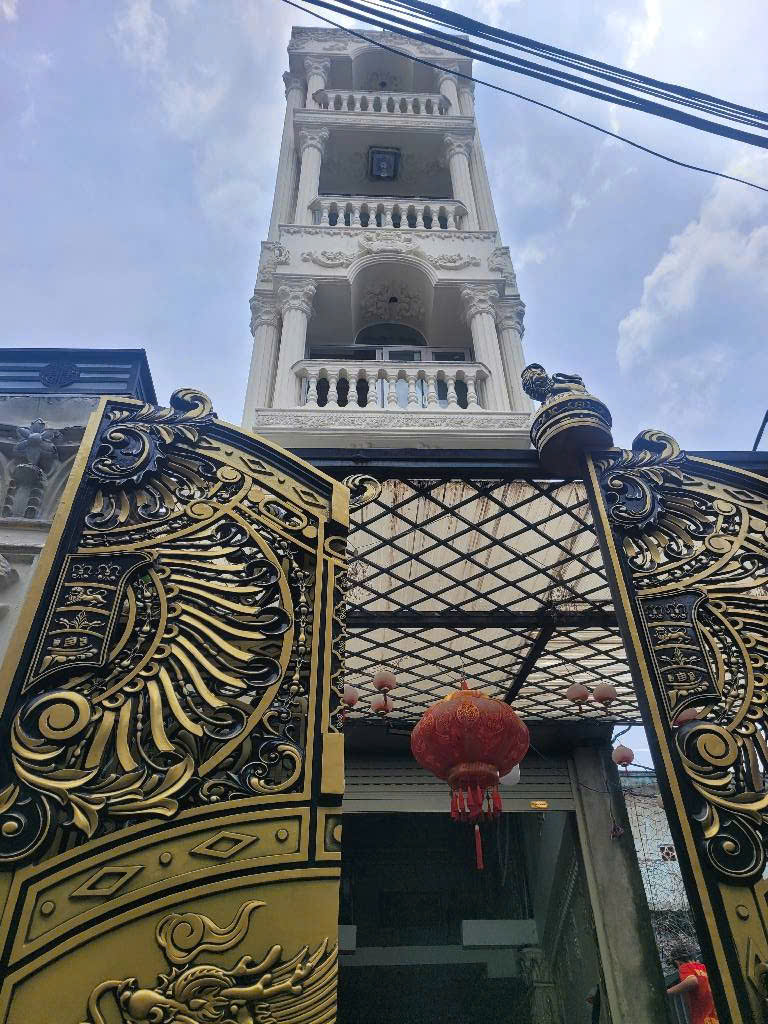 BÁN NHÀ QUẬN 6 ĐẸP LUNG LINH