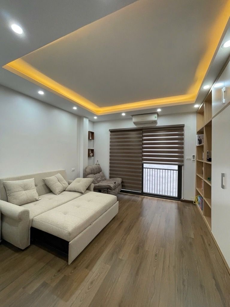 SIÊU PHẨM NHÀ MỚI Ở TRUNG KÍNH 31M2 - TRUNG TÂM CẦU GIẤY TIỆN ÍCH BẠT NGÀN  - GIÁ 9.7 TỶ TL