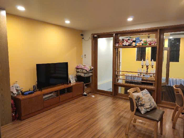 Hiệp Nhất - xe hơi vào nhà - 4 tầng - 9.9 tỷ