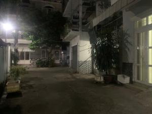 NHÀ PHÚ NHUẬN - HXH THOÁNG ĐỖ CỬA - NGANG GẦN 5M - 67M2 4 TẦNG - 9.5 TỶ.