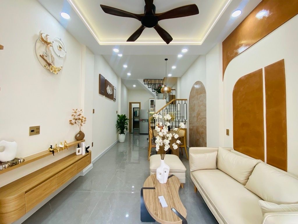 Nhà đẹp Gần đường Phan Văn Trị, full nội thất, xách valy vào ở ngày, chỉ 5,79 tỷ