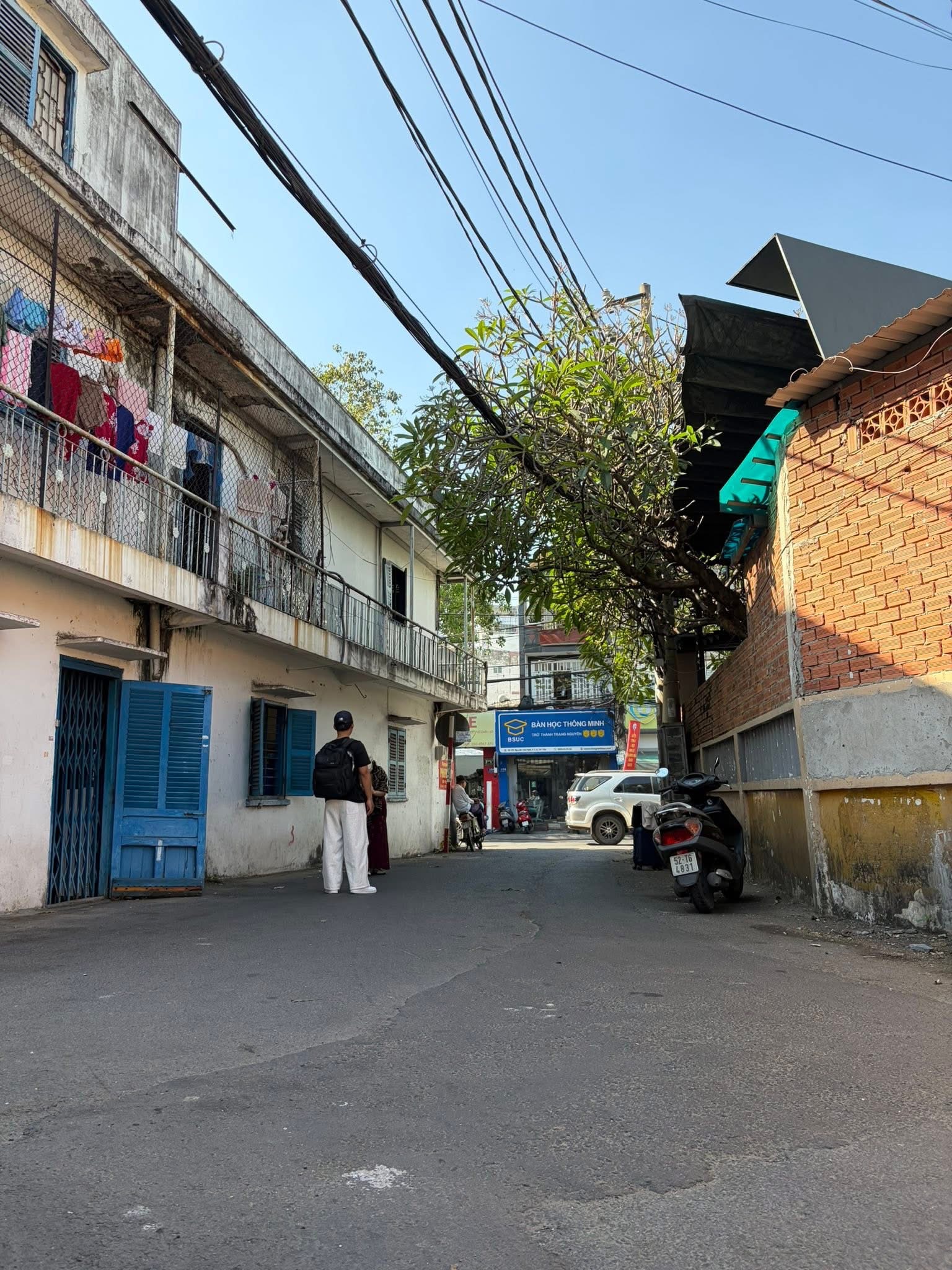 Nhà đẹp Gần đường Phan Văn Trị, full nội thất, xách valy vào ở ngày, chỉ 5,79 tỷ