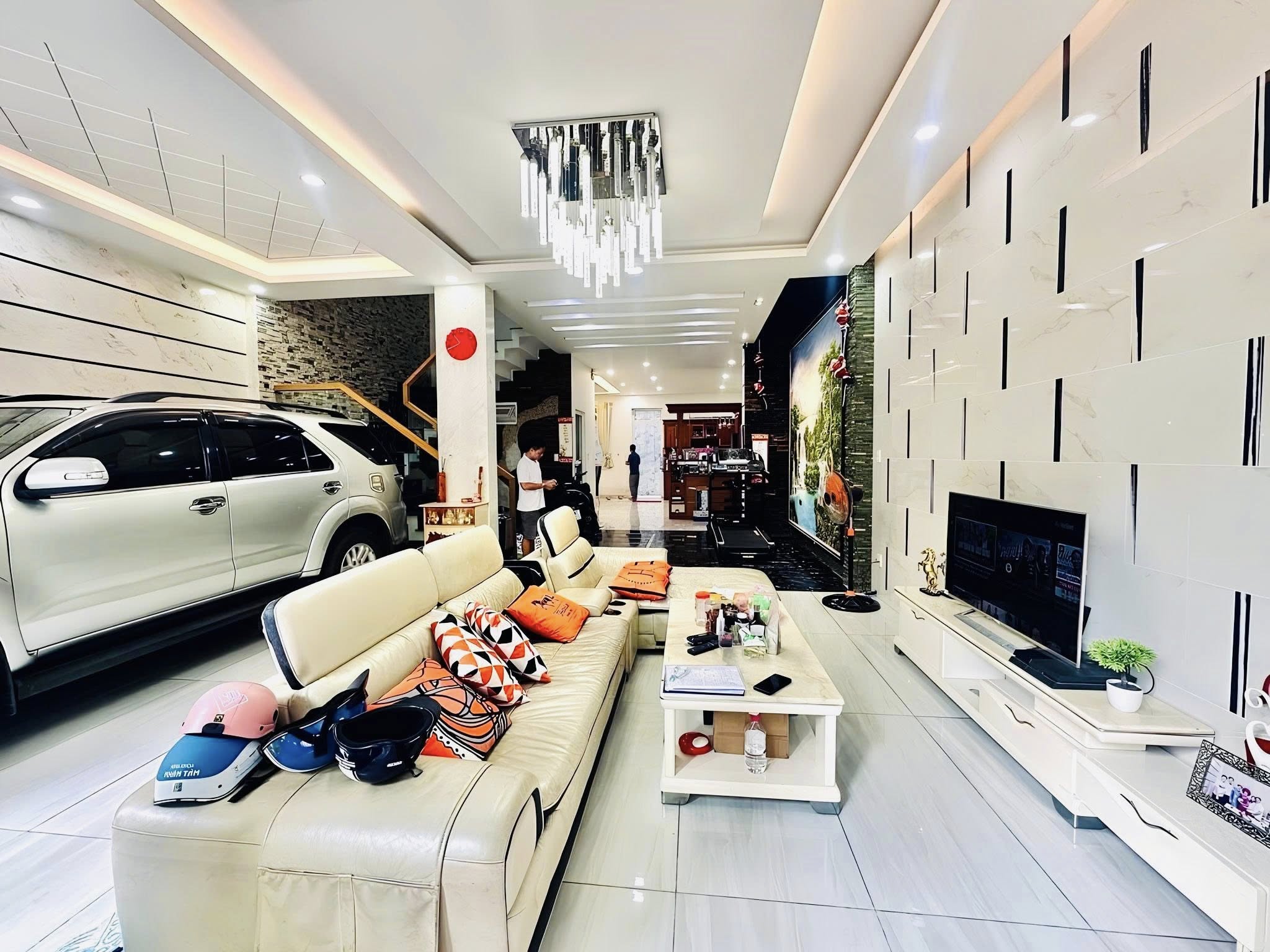 Nhà Mới Vô ở Ngay - Đường số 19 Gò Vấp -4mx10 giá 5 Tỷ