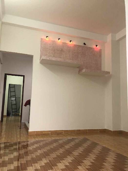 Chnhs chủ cần bán nhà 2 tầng mặt tiền đường Lê văn Quận 3