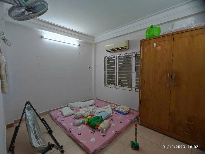 Nhà 4 Tầng đường CMT8-Quận 3-TPHCM, 4X12 vuông vức - 4 Tầng - 4PN - Giảm 3 tỷ chỉ còn nhỉnh 9 tỷ.