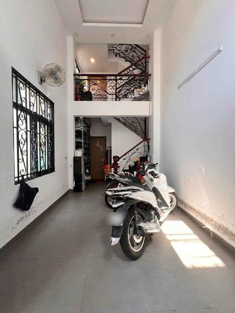 Nhà Quận 3 - đường Cách Mạng Tháng 8 - 4x12m - 5 tầng BTCT kiên cố - 6PN Khép Kín - có dòng tiền - Giảm 500 chỉ còn nhỉnh 7 tỏi TL