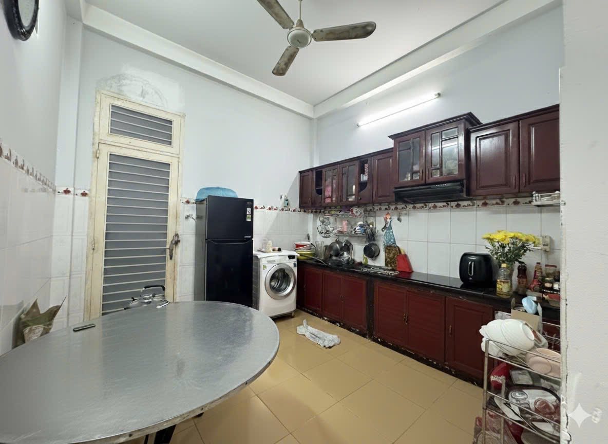 BÁN NHÀ 3 TẦNG CN 45M2, 3PN ĐƯỜNG LÊ VĂN VIỆT, HIỆP PHÚ QUẬN 9