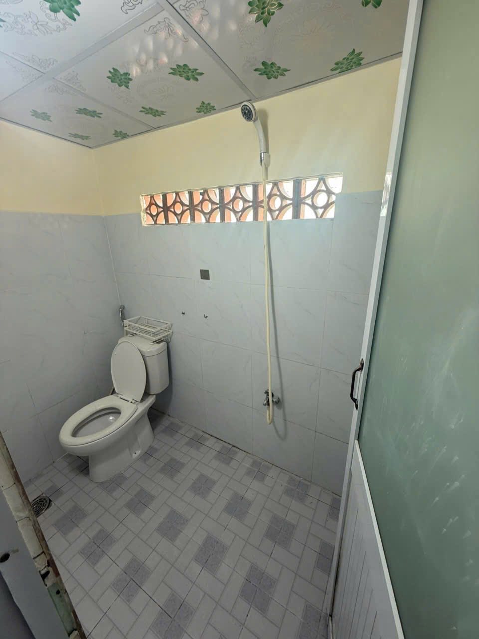 BÁN NHÀ CẤP 4 CN 97M2, 2PN ĐƯỜNG LÒ LU, TRƯỜNG THẠNH QUẬN 9 CŨ