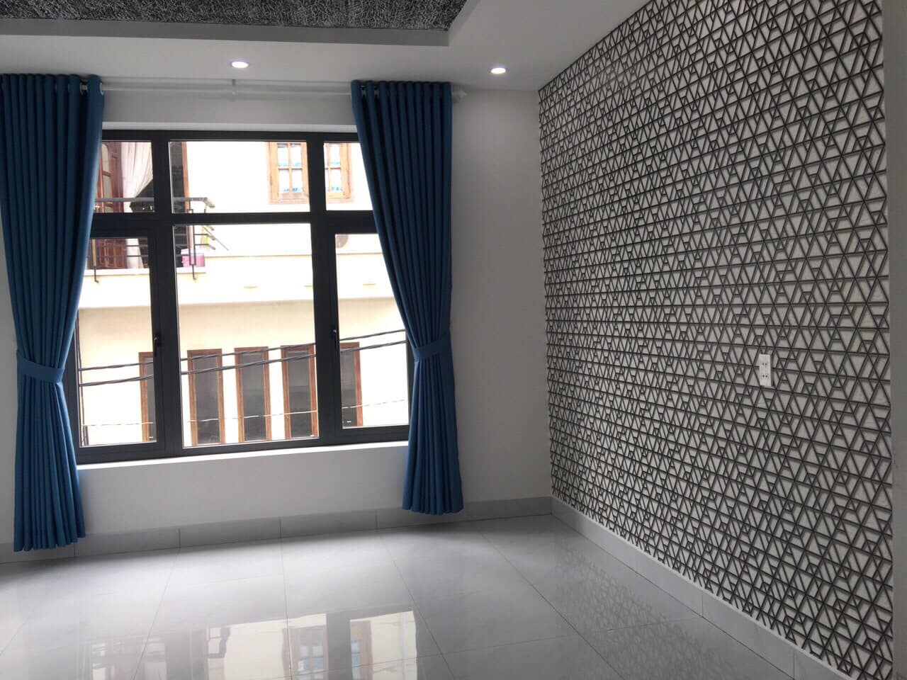 Bán gấp nhà riêng, Ngã tư Nguyễn Thị Thập và Huỳnh Tấn Phát, Q7, 2 lầu, 64m2, chỉ 7,55 tỷ