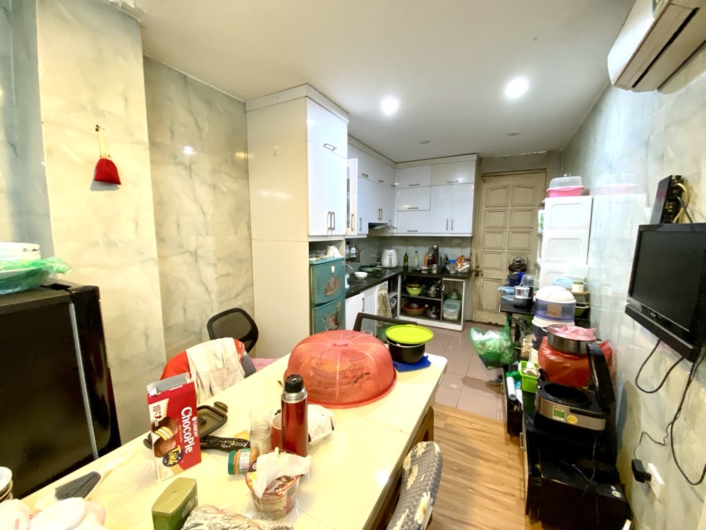 BÁN ĐẤT TẶNG NHÀ - 20M RA MẶT PHỐ - Ô TÔ ĐỖ CÁCH NHÀ 5M