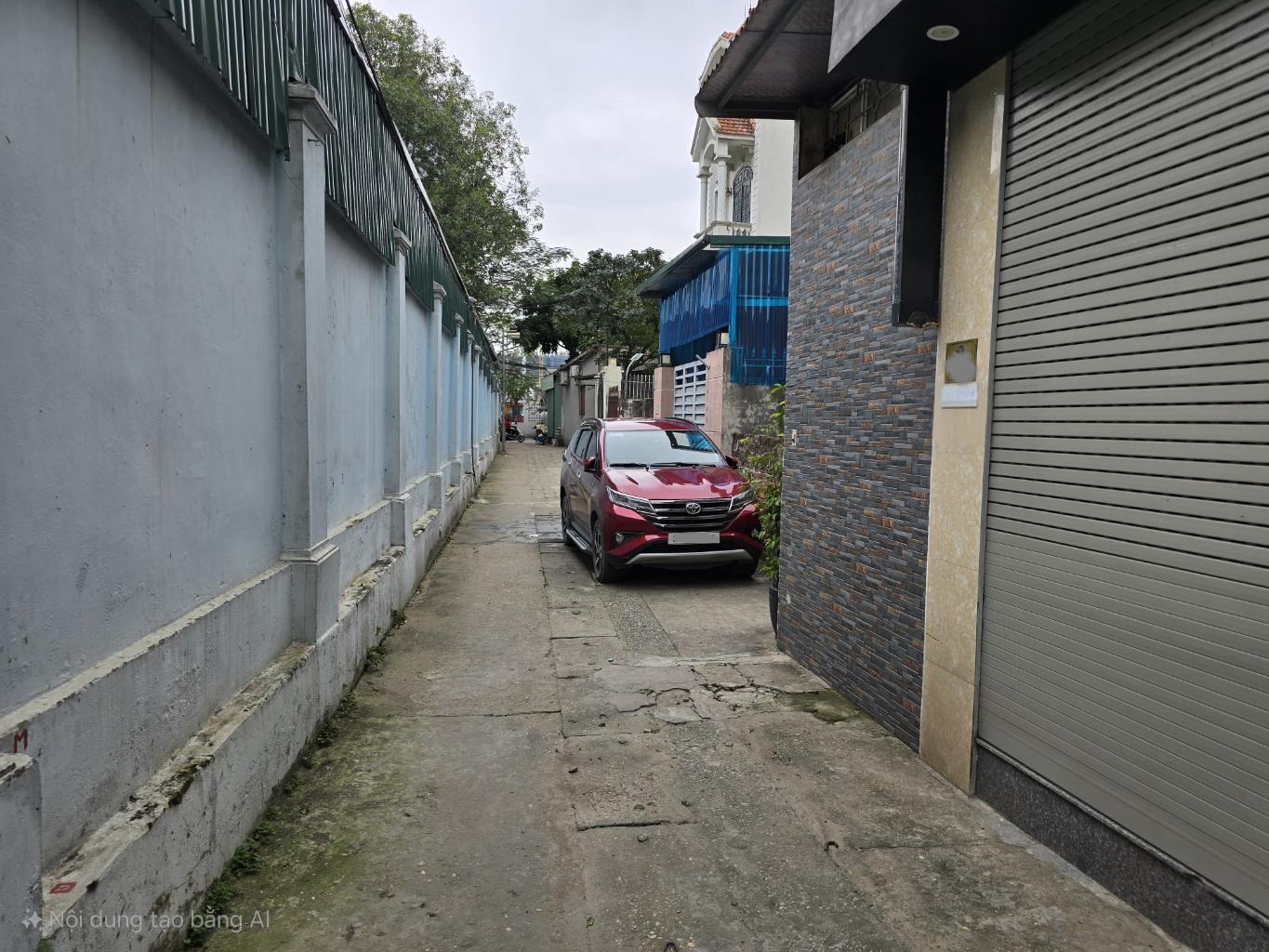 HÀNG HIẾM TÂY HỒ LÔ GÓC - Ô TÔ 7 CHỖ ĐỖ CỬA