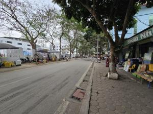 HÀNG HIẾM TÂY HỒ LÔ GÓC - Ô TÔ 7 CHỖ ĐỖ CỬA