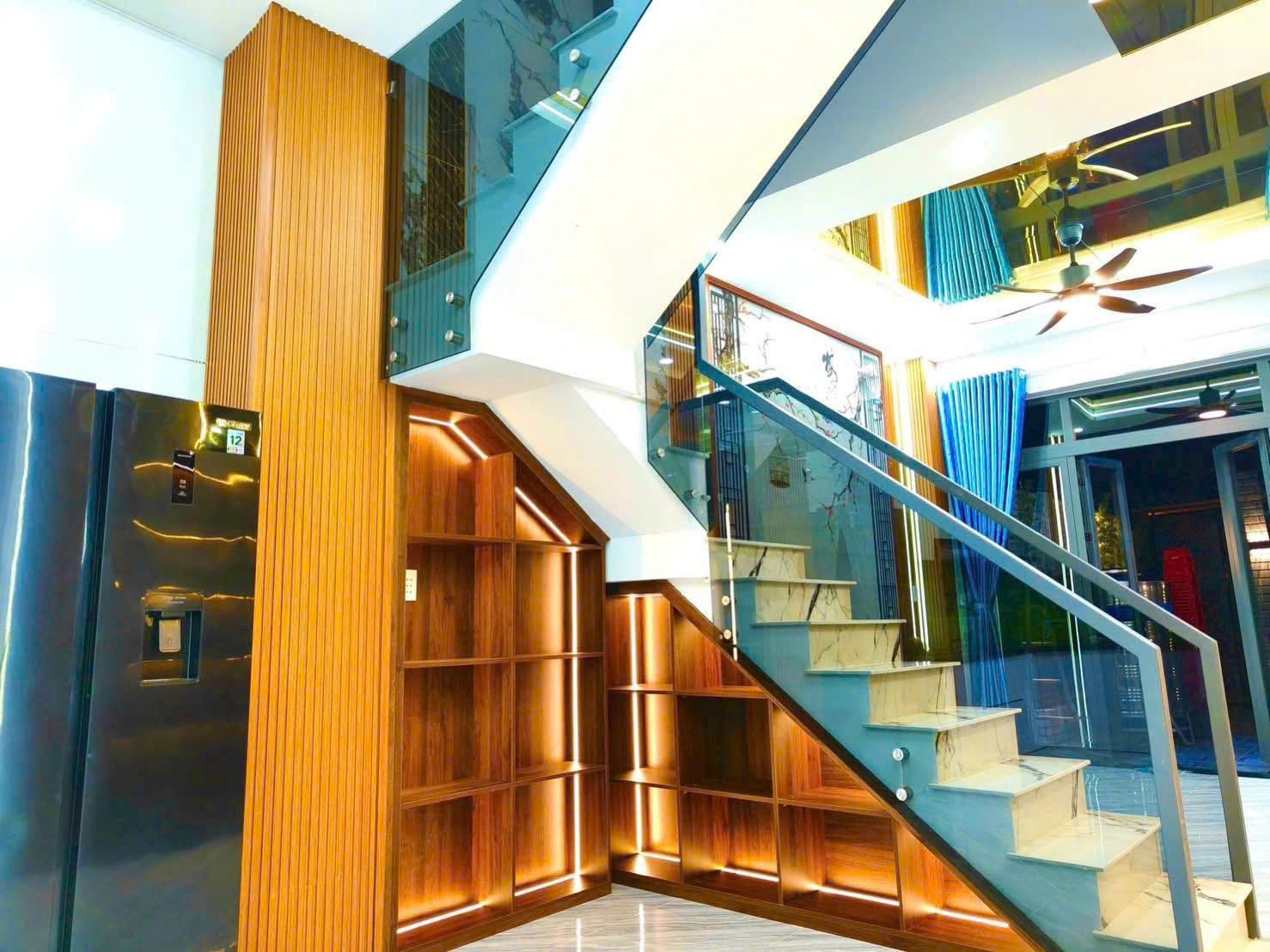 Bán Nhà 4 tầng ( 1 trệt 3 lầu) ở Vỏ Văn Hát Cạnh Trường Đại Học Tài Chính Marketing - Võ văn hát - phường long Trường, Q9 cũ