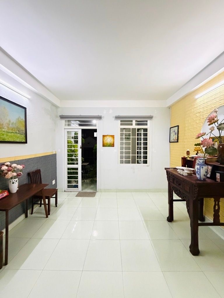 Chủ cần bán gấp căn nhà đẹp tại đường Bùi Quang Là