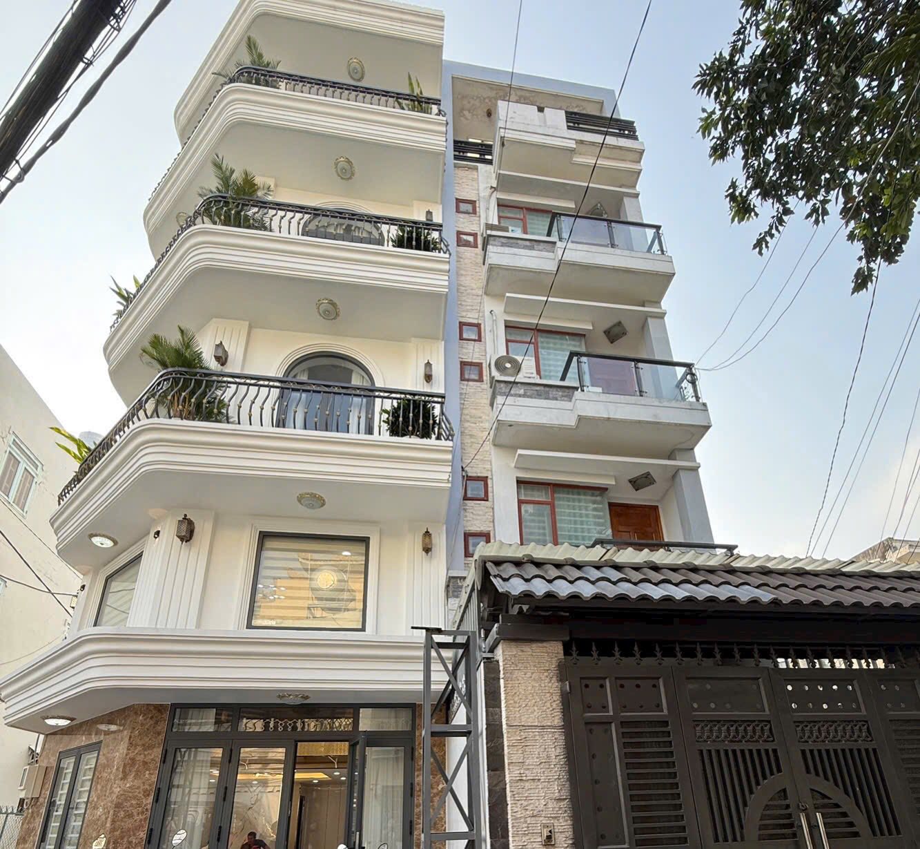 NHÀ TRUNG TÂM TÂN PHÚ TIỆN ĐI CHUYỂN CÁC QUẬN - NGANG 4MX16M- 4 TẦNG - GIÁ 6 TỶ