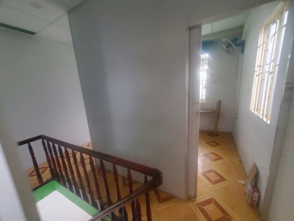 NHÀ CẤP 4 TIỆN XÂY MỚI - NGANG KHỦNG 5MX25M GIÁ 15 TỶ