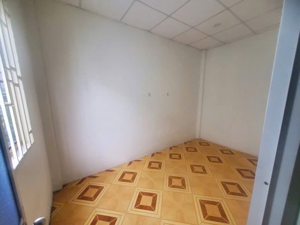 NHÀ CẤP 4 TIỆN XÂY MỚI - NGANG KHỦNG 5MX25M GIÁ 15 TỶ