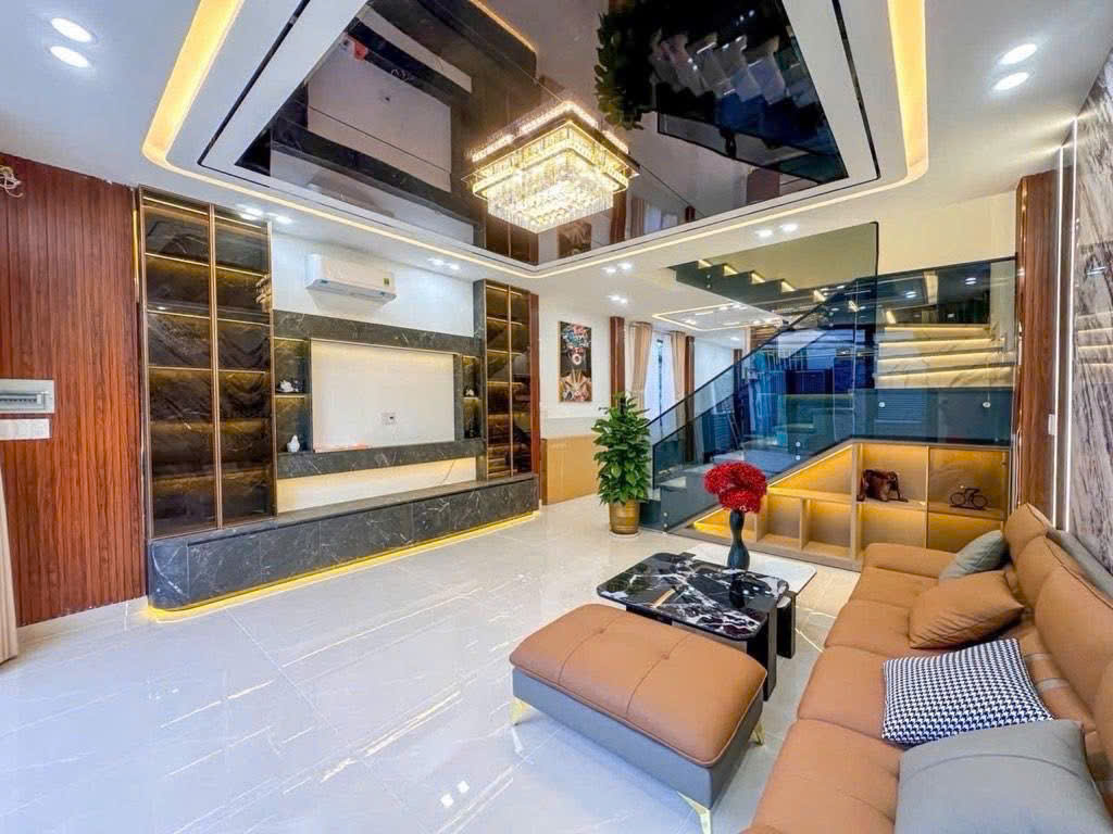 NHÀ TRỐNG VÔ Ở NGAY - TÂN BÌNH GIÁ TỐT- NGANG 4MX13M - 3 TẦNG GIÁ 6 TỶ 