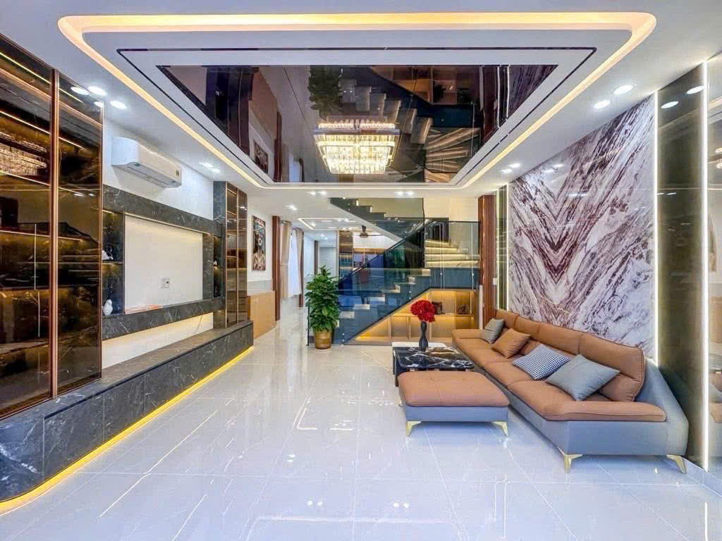 NHÀ TRỐNG VÔ Ở NGAY - TÂN BÌNH GIÁ TỐT- NGANG 4MX13M - 3 TẦNG GIÁ 6 TỶ 