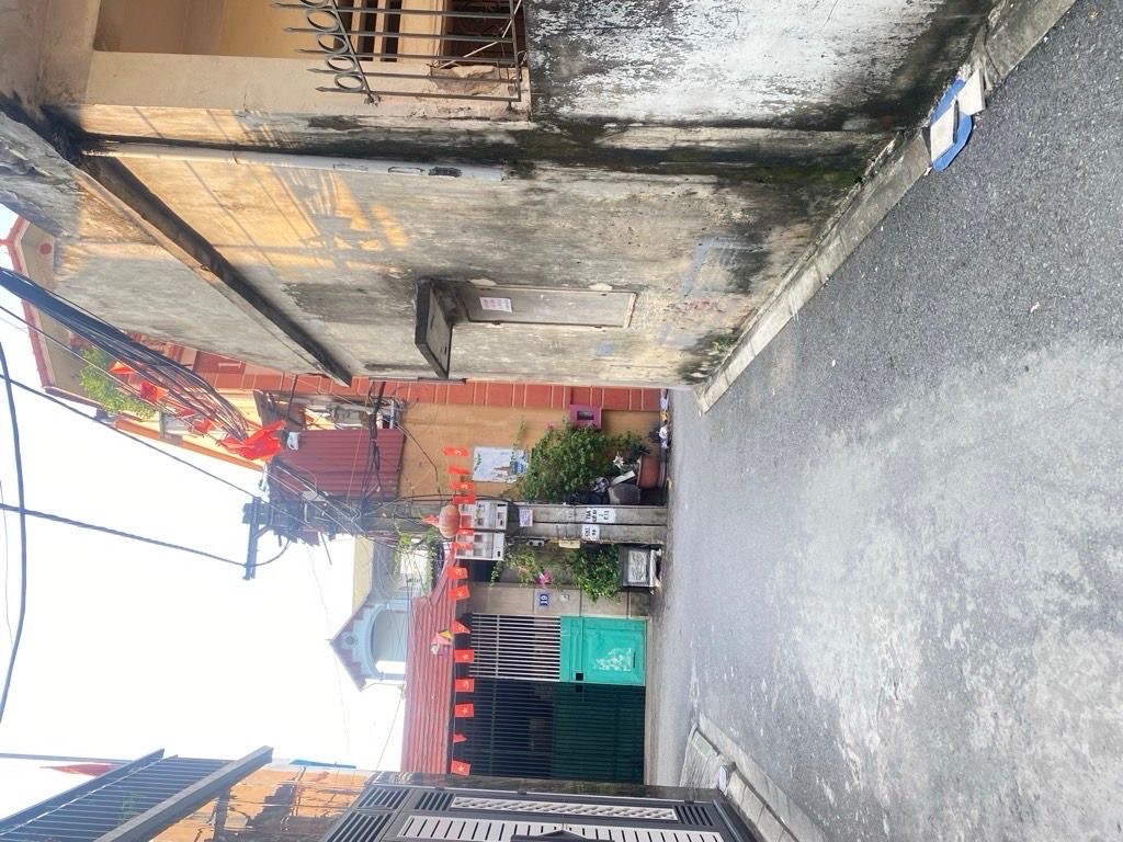 Cần sang nhượng nhà 3 tầng Cổ Bi Gia Lâm, với diện tích 34m chỉ hơn 4t