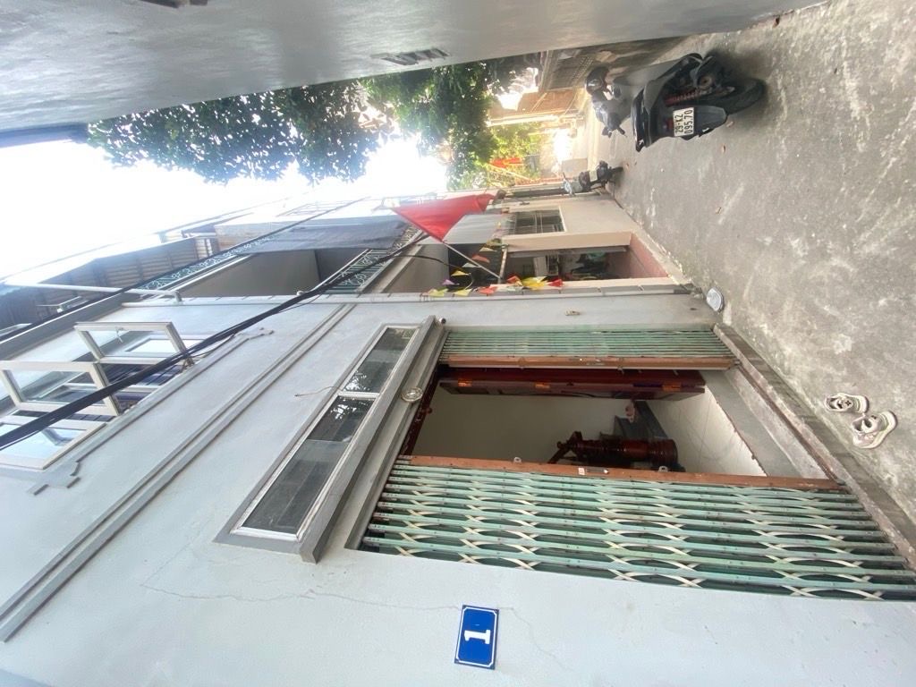 Cần sang nhượng nhà 3 tầng Cổ Bi Gia Lâm, với diện tích 34m chỉ hơn 4t