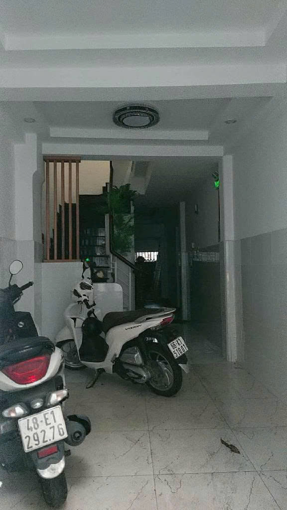 Nhà phố - CHDV - 2 MT trước sau - trung tâm sầm uất