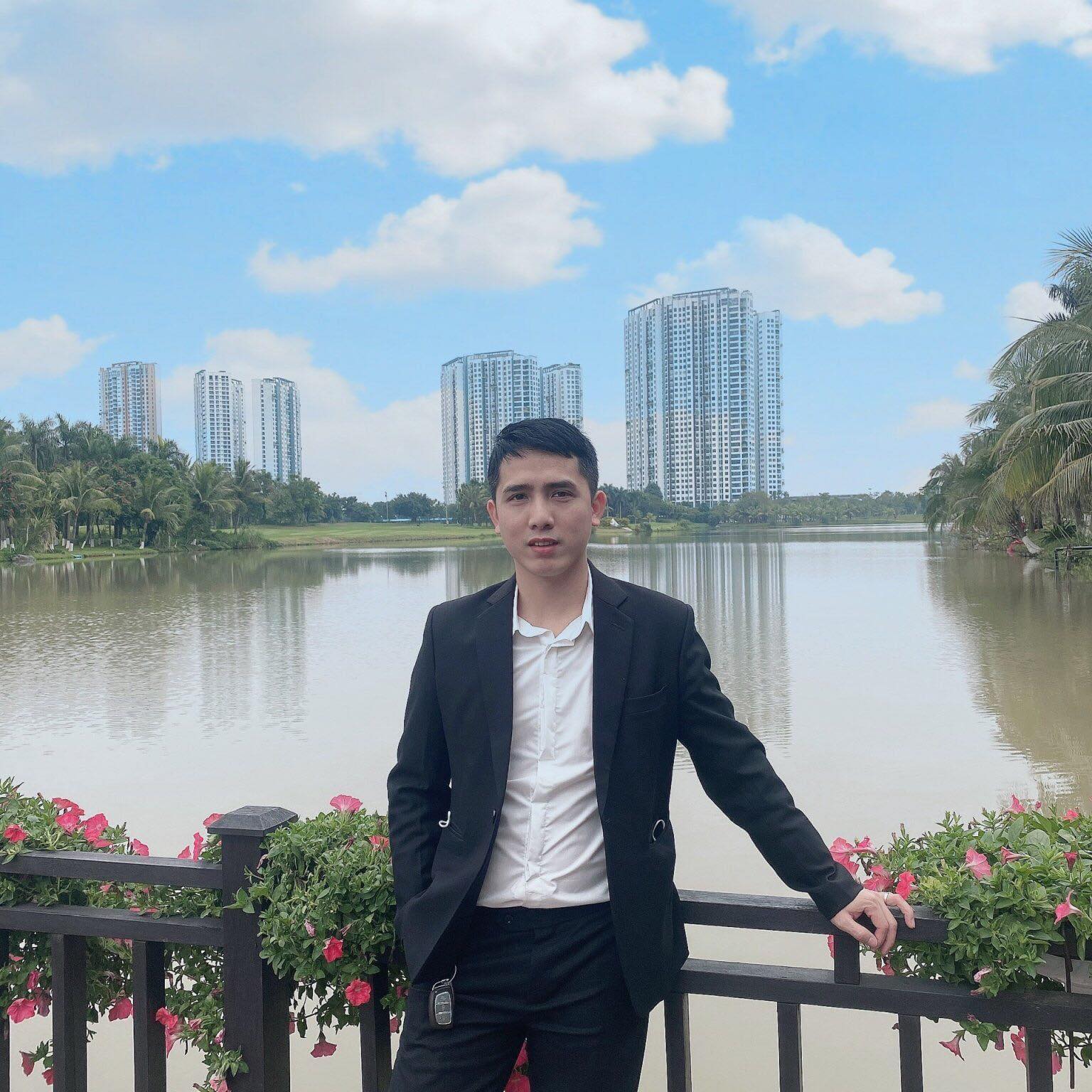 Triệu Thế Trung