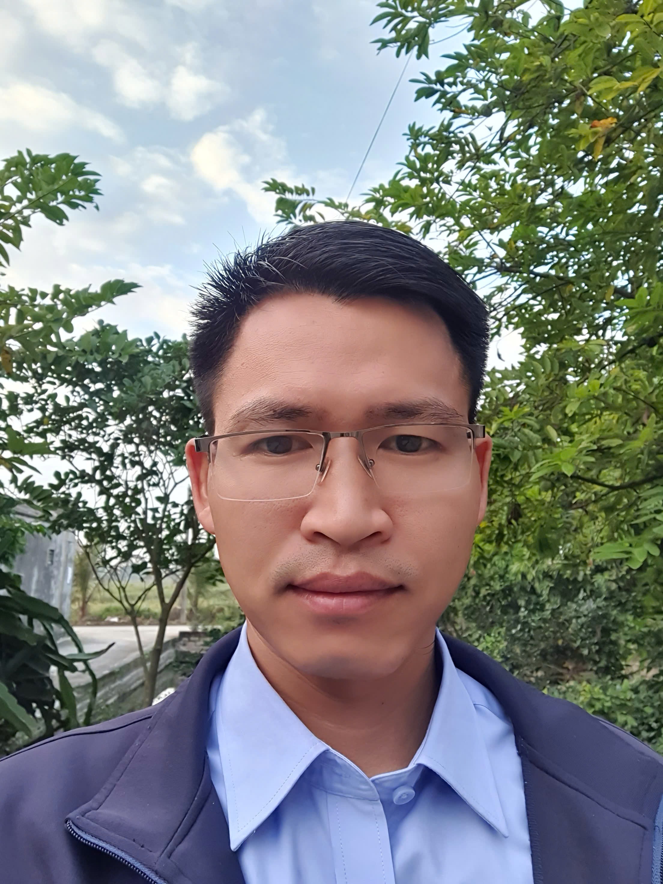 HOÀNG VĂN TUYỀN