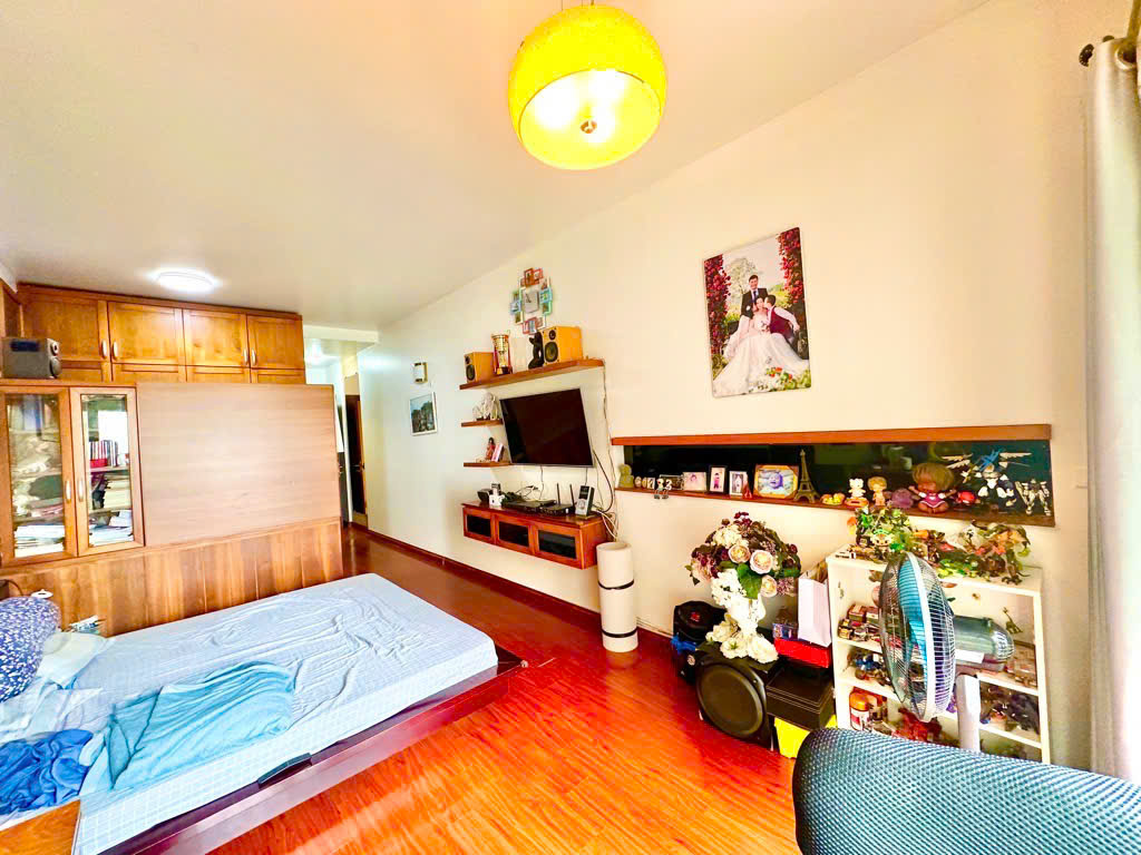 NHÀ ĐẸP Ở NGAY ÂU CƠ TỨ LIÊN TÂY HỒ
