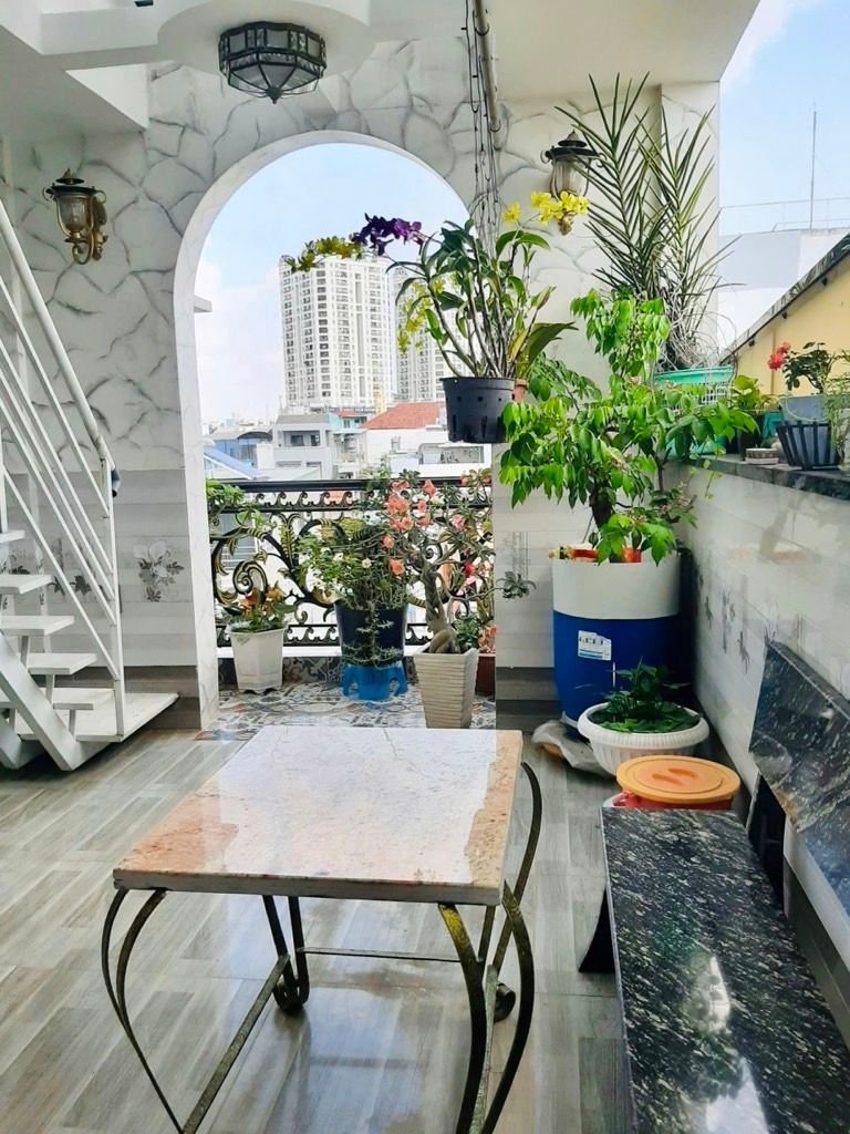 KHU VIP Q.11 - NHÀ MỚI  5 TẦNG BTCT - HẺM OTO THÔNG LÊ ĐẠI HÀNH - 6 PHÒNG NGỦ