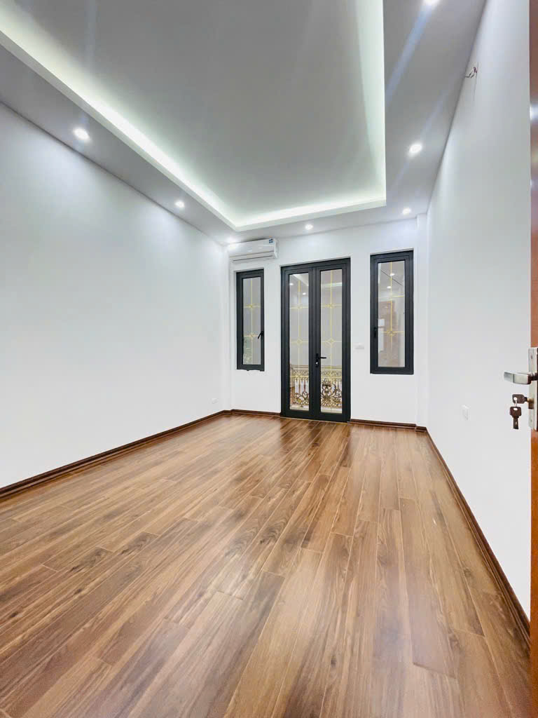 Bán nhà Phố Lê Trọng Tấn Hà Đông DT 45m2 5 Tầng Hàng xóm Parkcity MT 5m Giá 6,9 Tỷ