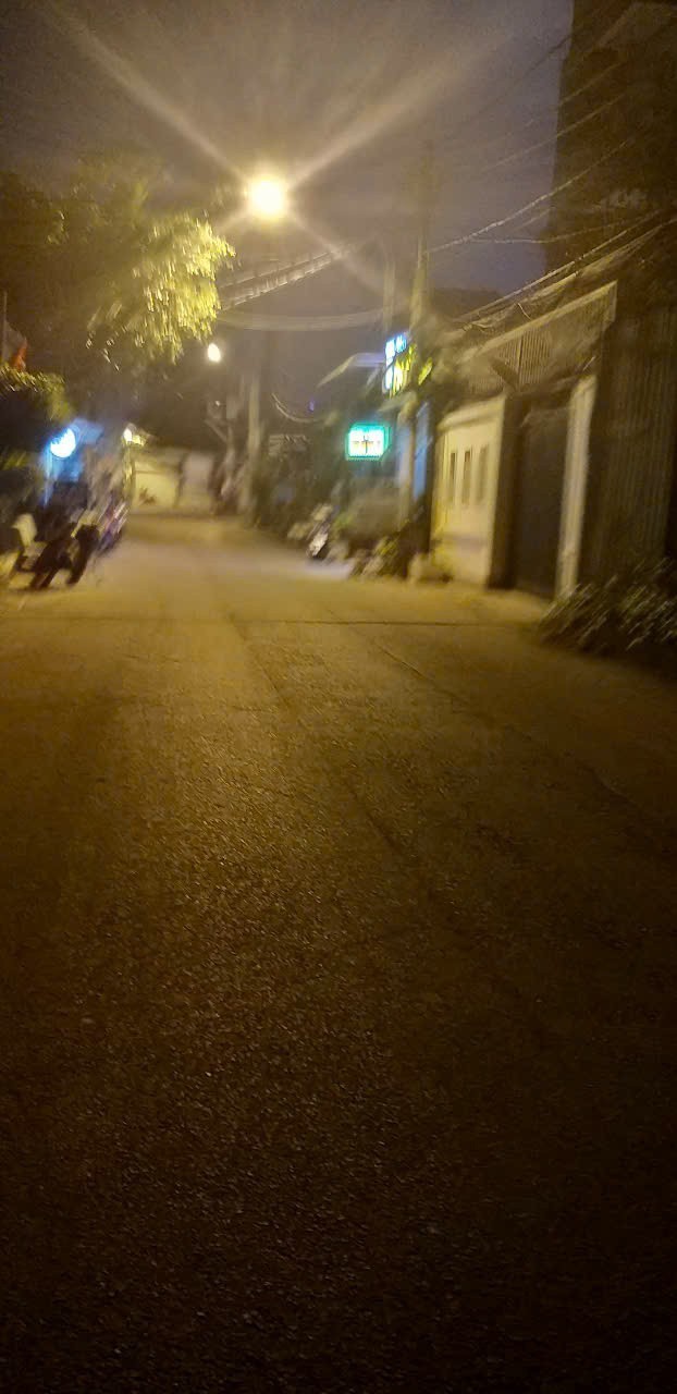 Chính chủ cần bán nhà đẹp vào ở ngay -  giá tốt tại Linh Xuan Thủ Đức.