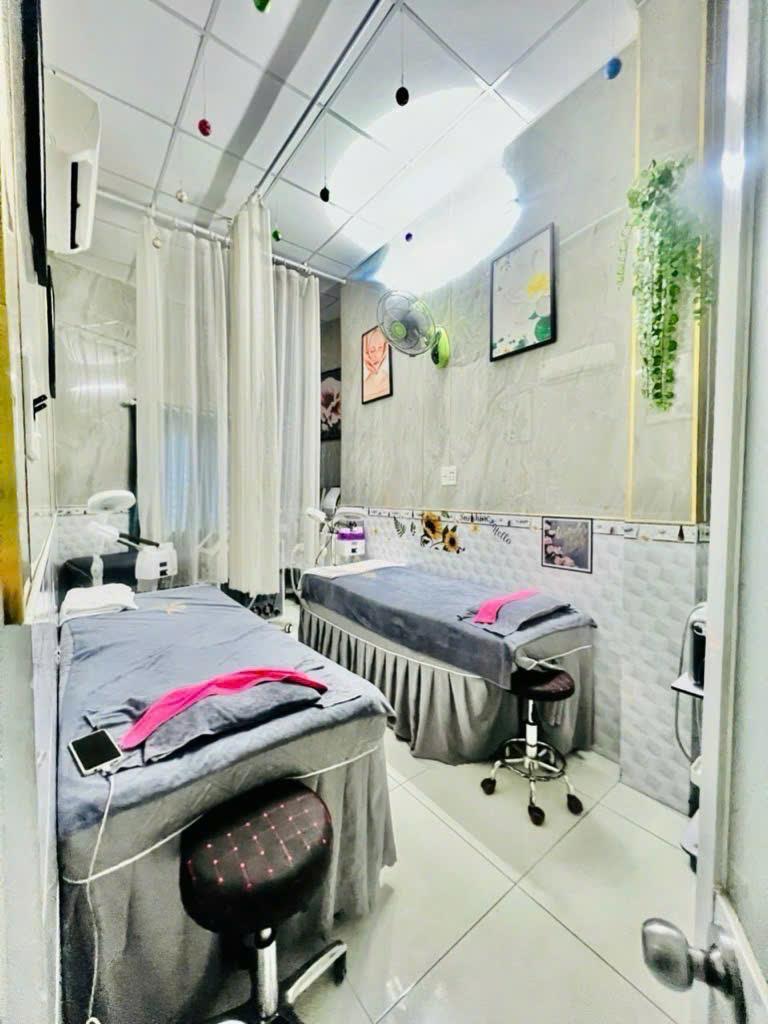 Căn nhà “xịn xò” chuẩn chỉnh này đang chờ chủ mới – vừa đẹp – vừa tiện, vừa đáng đồng tiền!